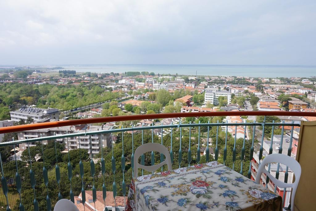 Appartamenti La Torre Lignano Sabbiadoro Exterior foto
